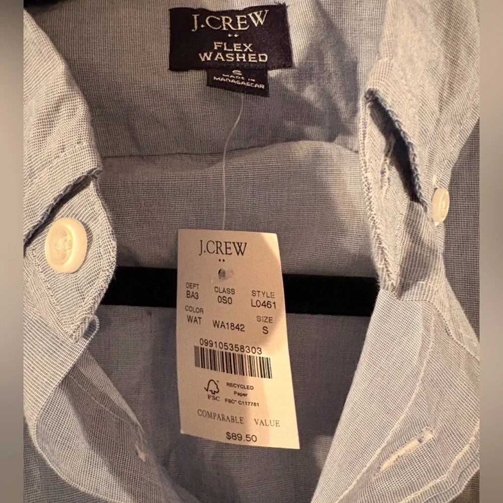 J. Crew Men's Sky Blue Casual Shirt. Size Small.